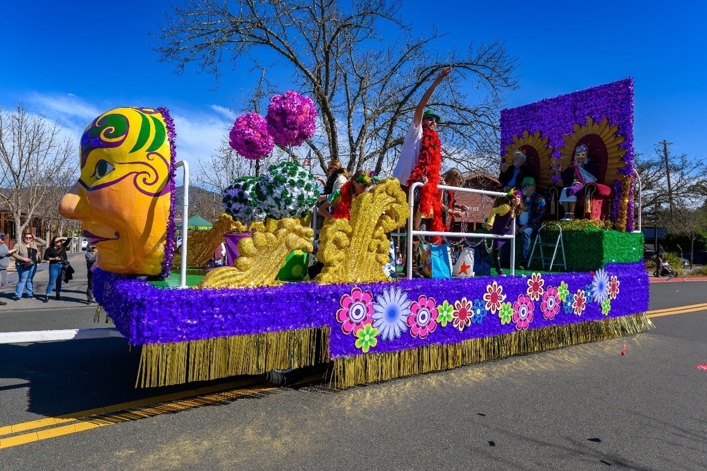 King and Queen Float 2025